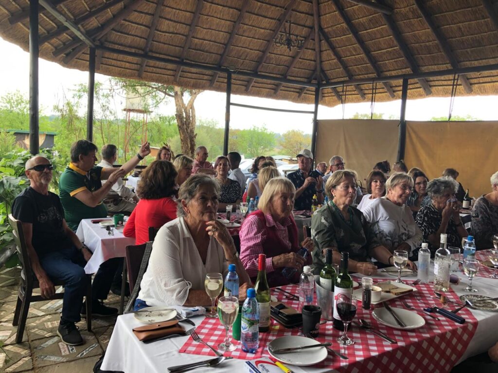 gutes Essen auf der Offgrid Farm beim Bundesländertag